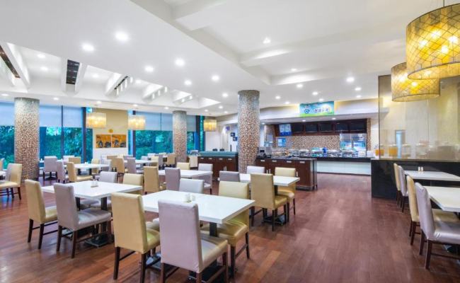 Holiday Inn Express Shanghai Putuo, an IHG Hotel