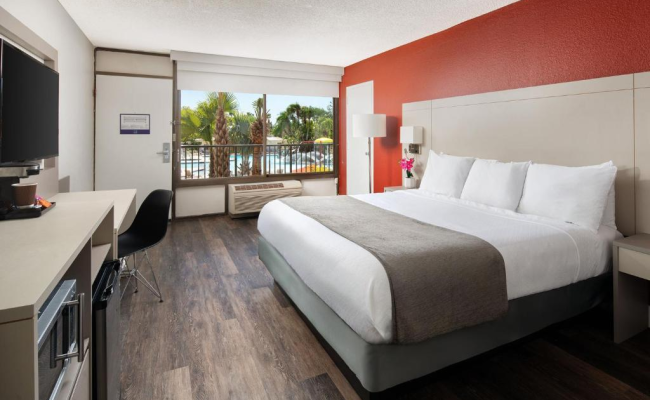 Avanti Palms Resort And Conference Center