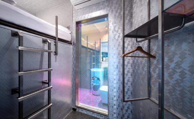 Diamond Capsule Hotel Amsterdam South