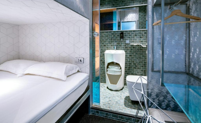 Diamond Capsule Hotel Amsterdam South