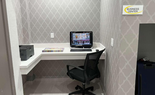 Super 8 by Wyndham San Francisco/Union Square Area