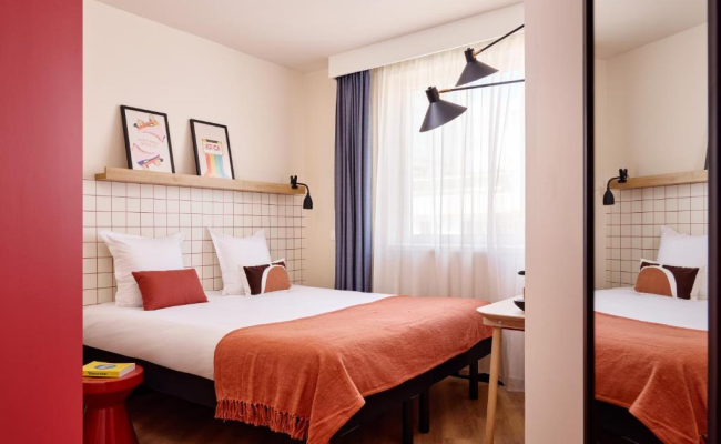 Hife Paris Issy