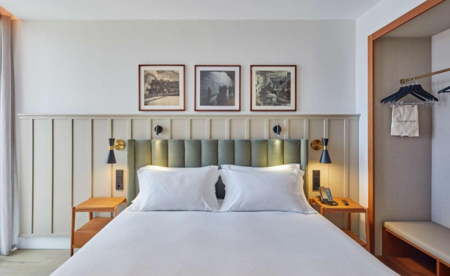 Via Sants Hotel Barcelona, Tapestry Collection By Hilton