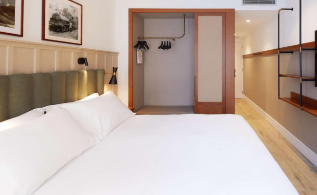 Via Sants Hotel Barcelona, Tapestry Collection By Hilton