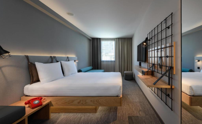 Moxy Lisbon City