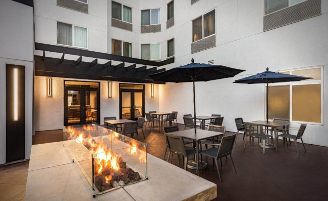Courtyard by Marriott Anaheim Resort/Convention Center