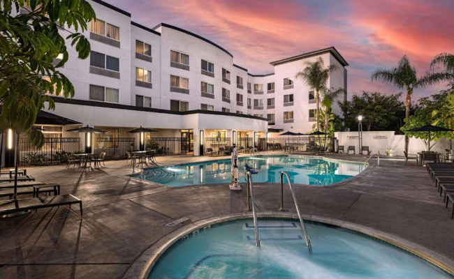 Courtyard by Marriott Anaheim Resort/Convention Center