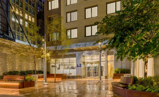 DoubleTree by Hilton New York Times Square South