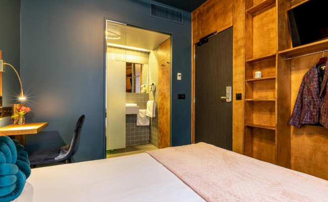 Hotel Glasgow Monceau by Patrick Hayat