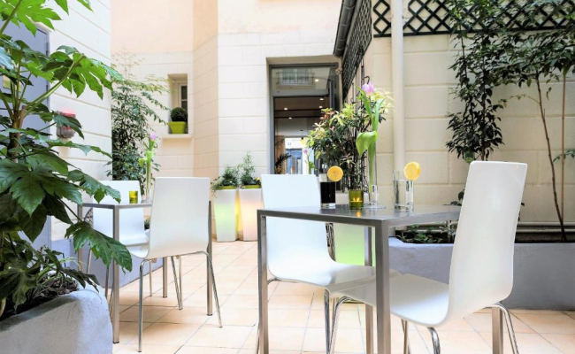 Hotel Glasgow Monceau by Patrick Hayat