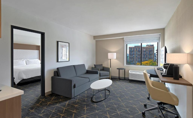 Holiday Inn Hotel & Suites Chicago - Downtown by IHG