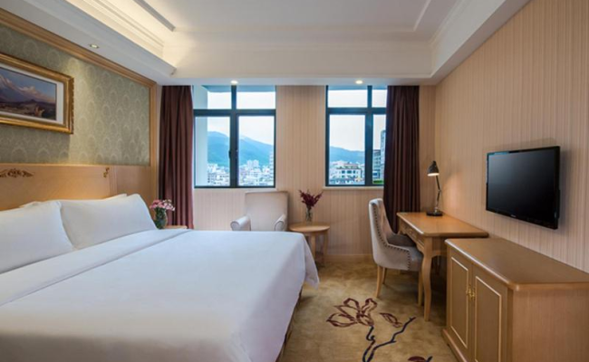 Vienna Hotel Shenzhen East Railway Station