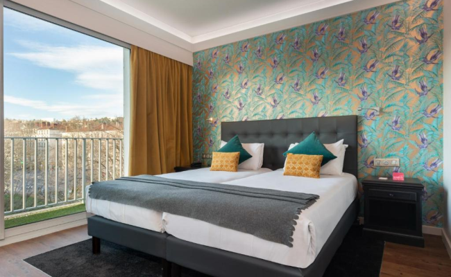 Hôtel Charlemagne by Happyculture