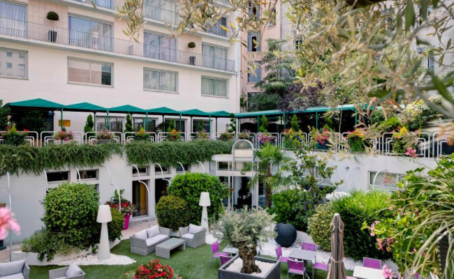 Hôtel Charlemagne by Happyculture