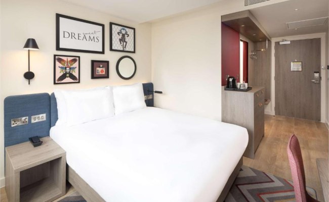 Hampton By Hilton London City