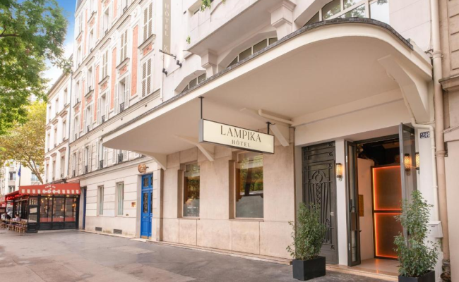 Le Lampika Hotel