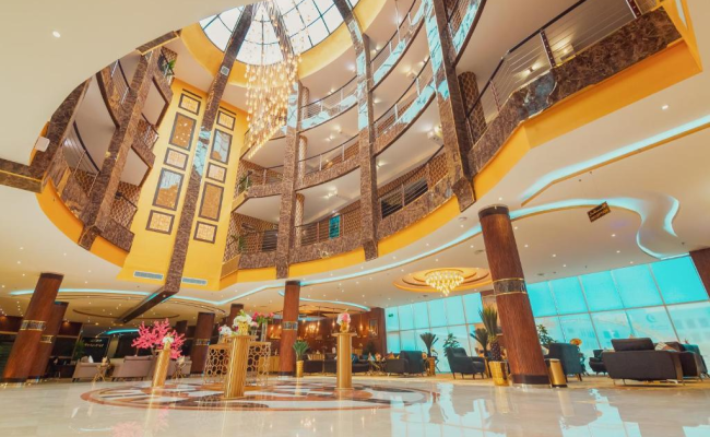 Golden Ship Hotel