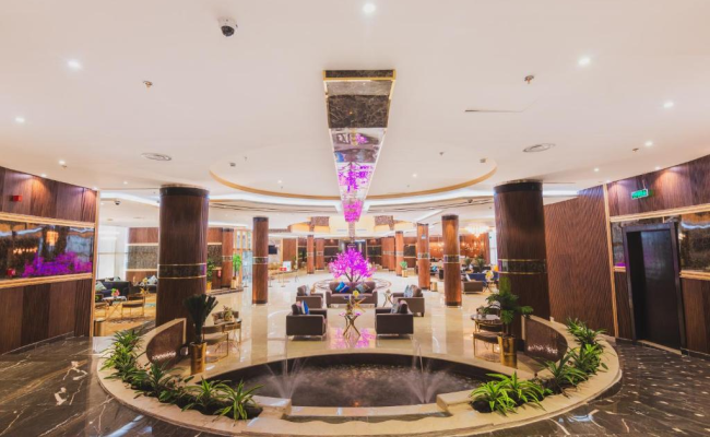 Golden Ship Hotel