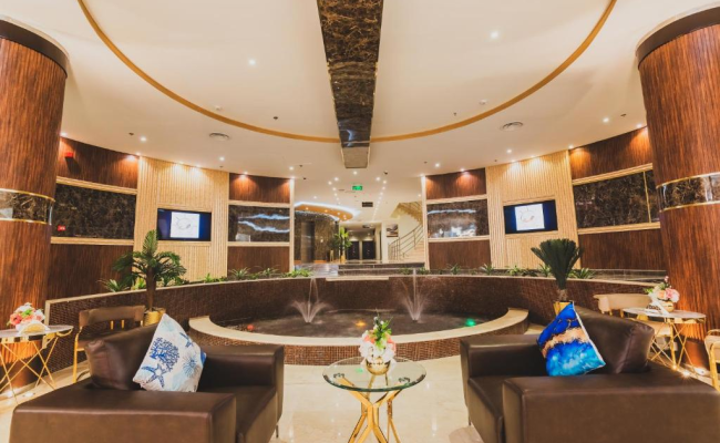 Golden Ship Hotel