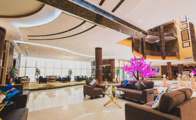 Golden Ship Hotel