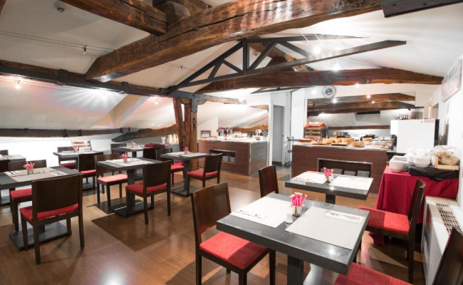 Petit Palace Arana Bilbao