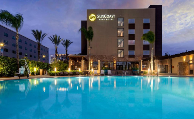 SunCoast Park Hotel Anaheim, Tapestry Collection by Hilton