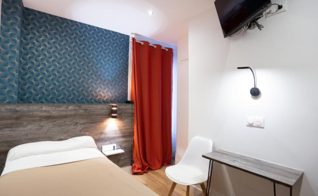 Hotel Leonard De Vinci 75011