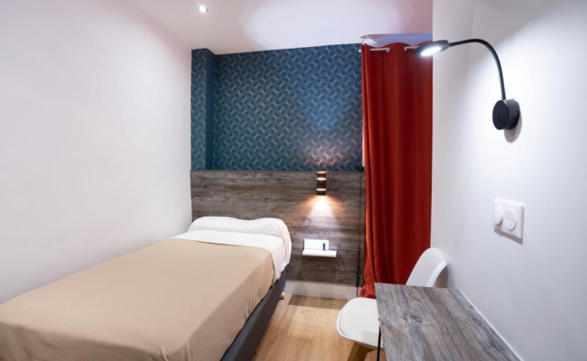 Hotel Leonard De Vinci 75011