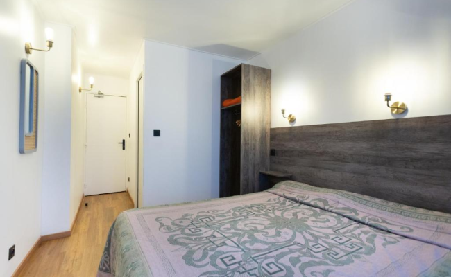 Hotel Leonard De Vinci 75011