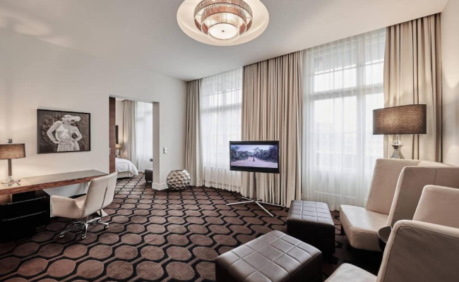 Roomers Berlin Steinplatz, Autograph Collection