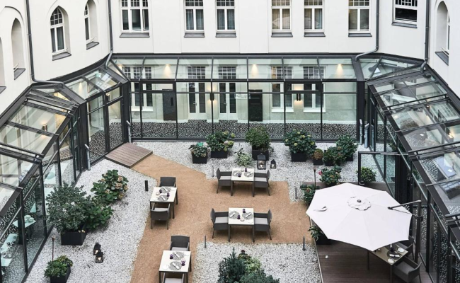 Roomers Berlin Steinplatz, Autograph Collection