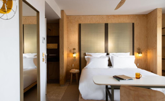 MOB HOTEL Cannes