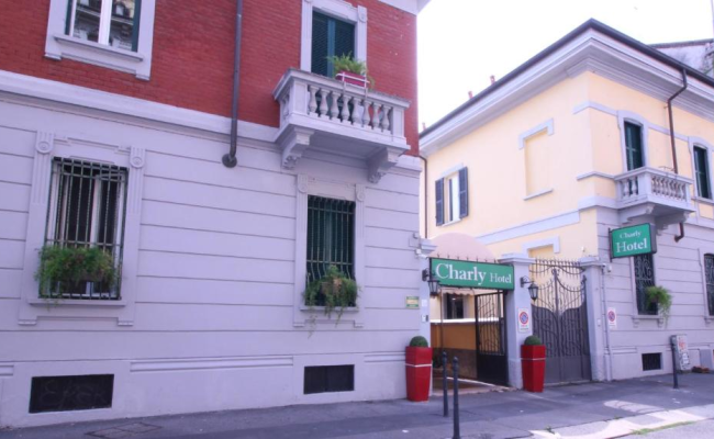 Hotel Charly