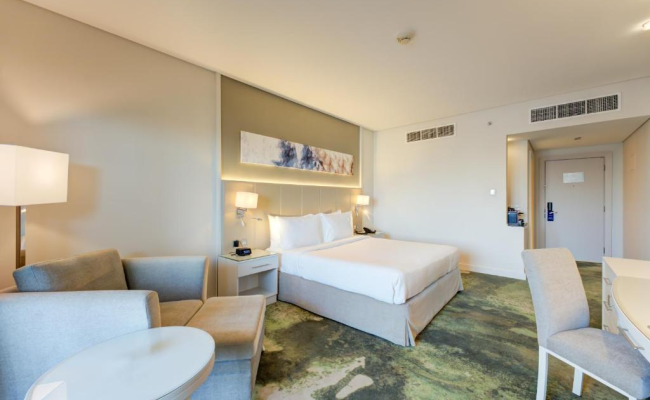 Millennium Lakeview Hotel Formerly Copthorne Lakeview Hotel