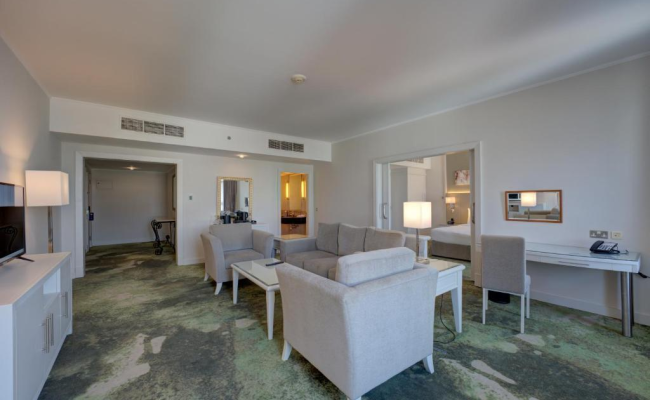 Millennium Lakeview Hotel Formerly Copthorne Lakeview Hotel