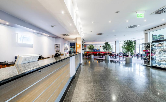 Holiday Inn Express Frankfurt Airport
