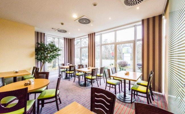 Holiday Inn Express Frankfurt Airport
