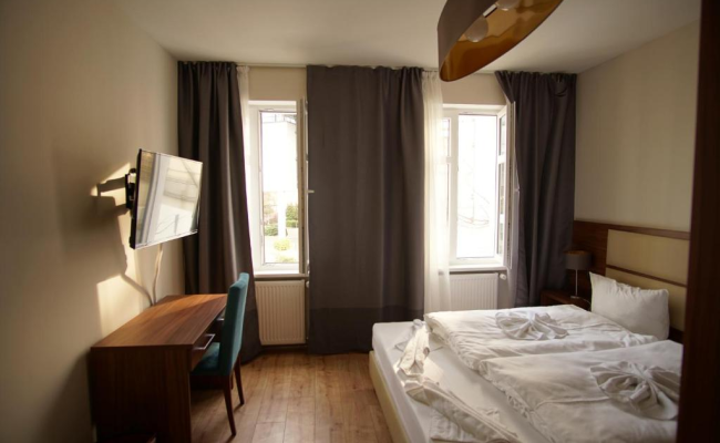 Hotel Bett Und Buch