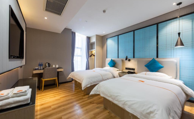 Warm Yes Hotel