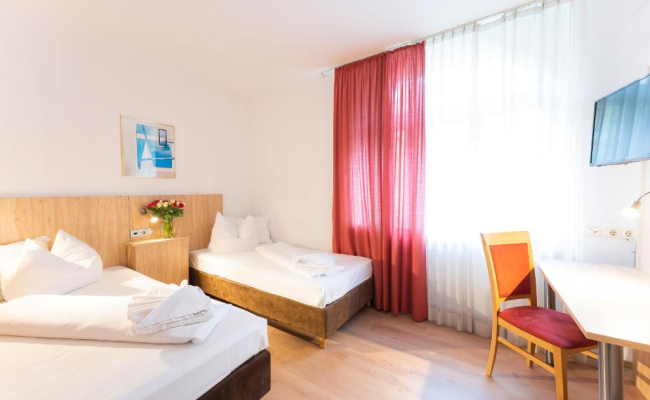 Hotel Astoria am Urachplatz