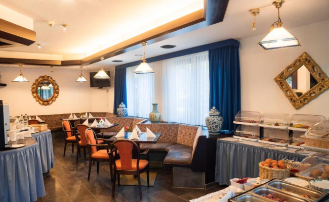 Hotel Astoria am Urachplatz