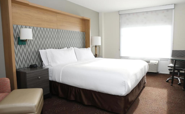Holiday Inn O'Hare Area by IHG