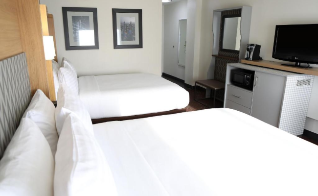 Holiday Inn O'Hare Area by IHG