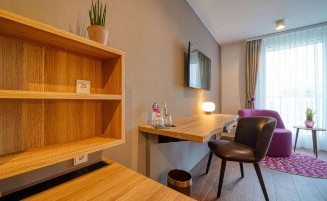 Vienna House Easy by Wyndham Freiburg City