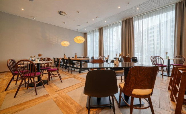 Vienna House Easy by Wyndham Freiburg City