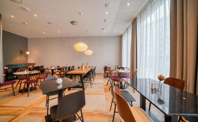 Vienna House Easy by Wyndham Freiburg City