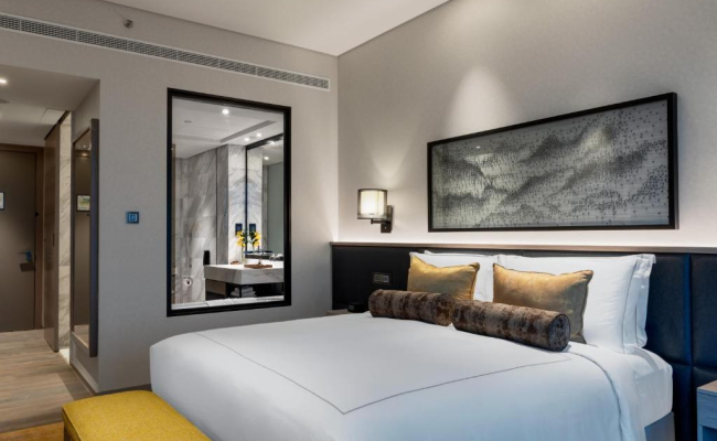 Taj Jumeirah Lakes Towers