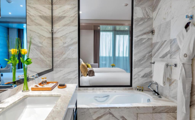 Taj Jumeirah Lakes Towers