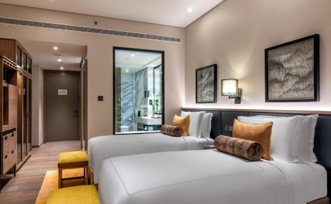 Taj Jumeirah Lakes Towers