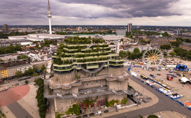 REVERB by Hard Rock Hamburg